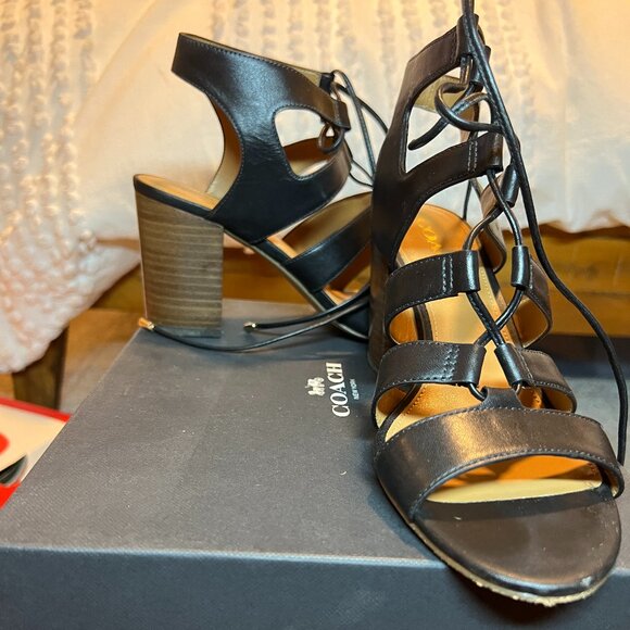 Coach Larissa Semi Matte Calf Black Leather Sandal Heel, Sz 8 - Picture 2 of 5